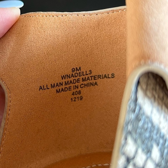 Nine West Women's Snakeskin Wedge Sandals Size 9 NWOT - Picture 8 of 9